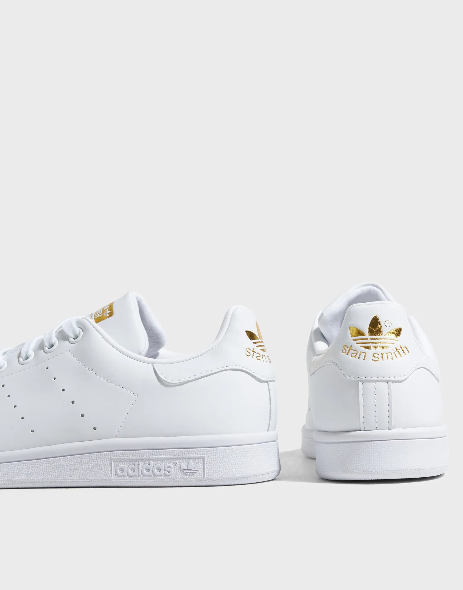 STAN SMITH