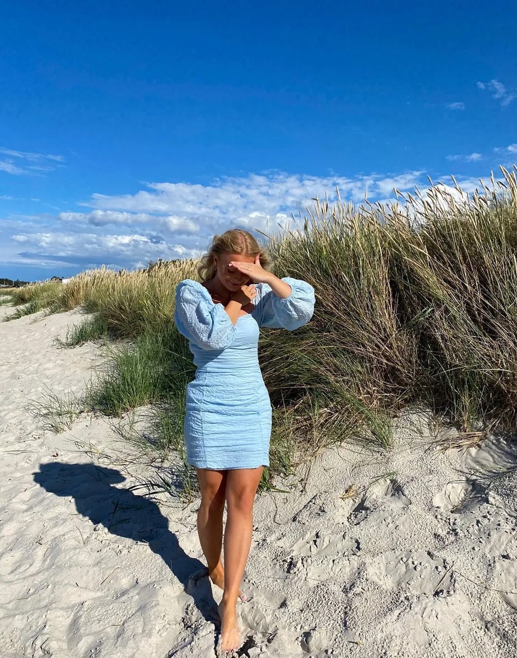 【試着のみ】Ameri AIRY SLEEVE TIGHT DRESS ブルーM Buy Nelly Amaze Me Tight Dress - Blue | Nelly.com