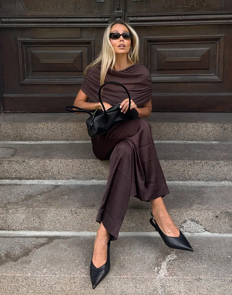 Thin V-Shape Slingback