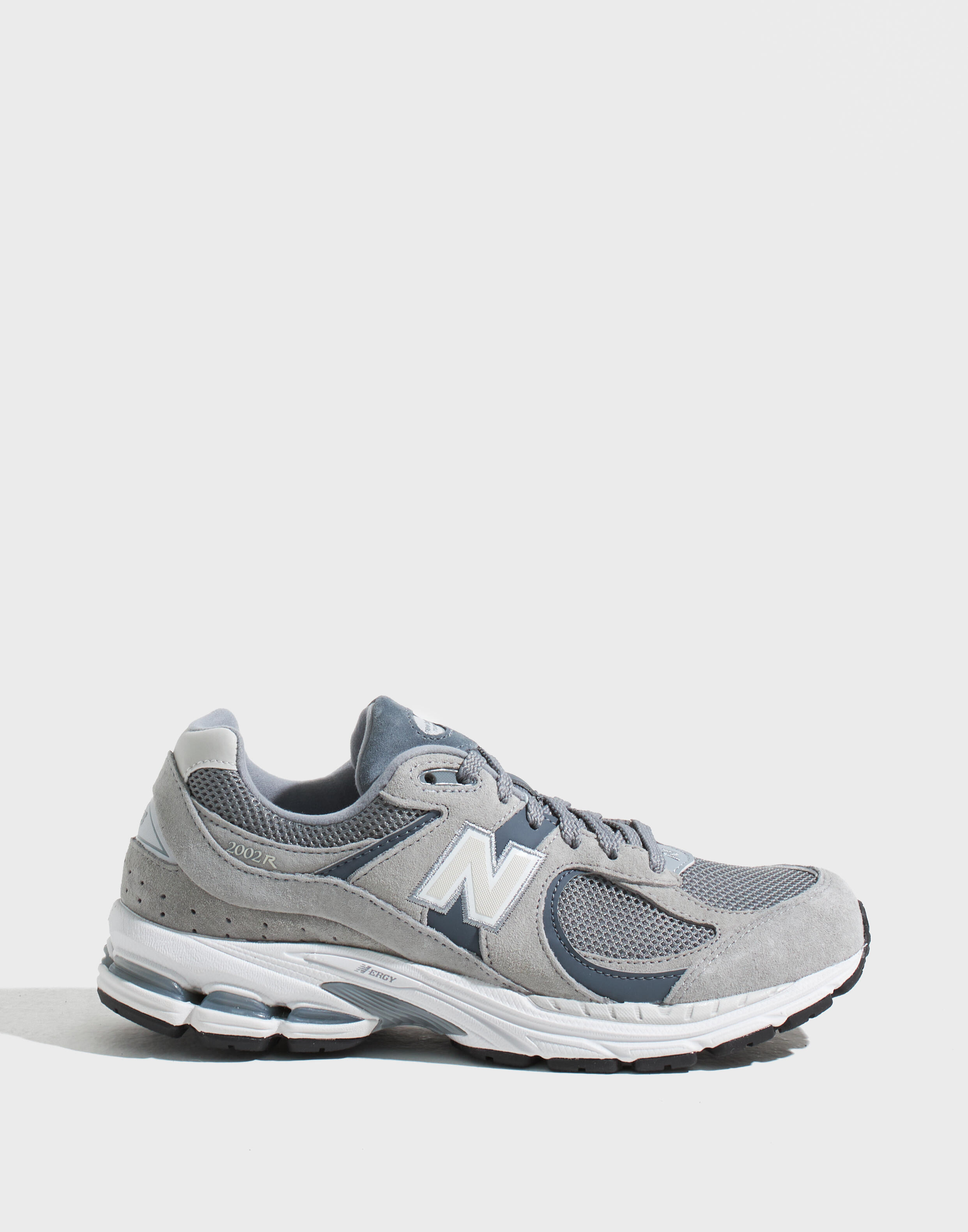 Köp New Balance M2002RST - White | NLYMAN