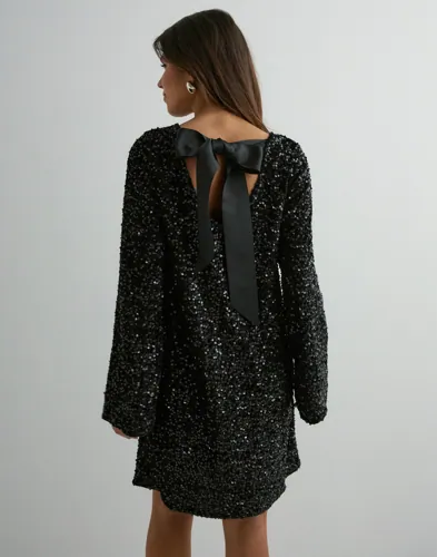 PIECES Pckam Ls Deep Back Bow Dress Jrs No festklänningar dam – bild 3