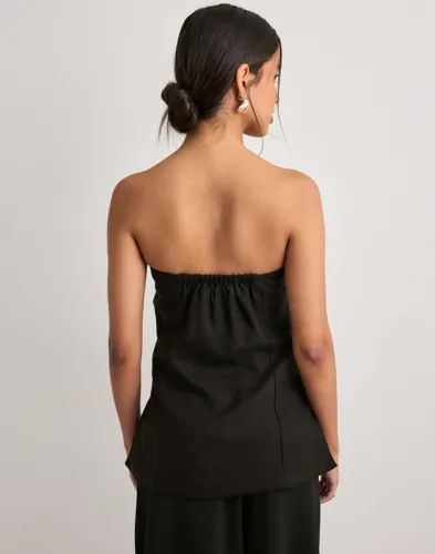 PIECES Pcmajse Fitted Bandeau Top Wvn D2D toppar dam – bild 3