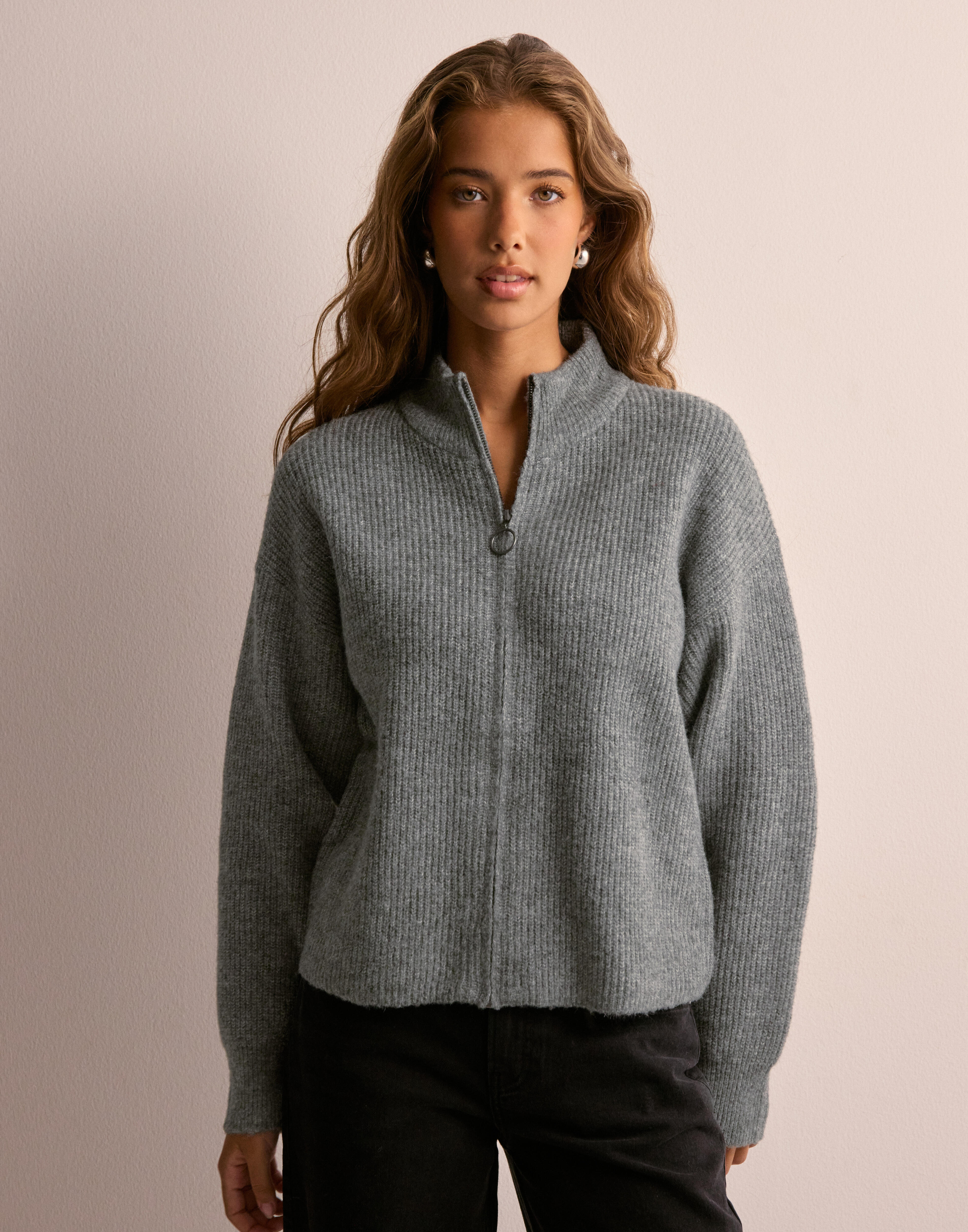 JILTU scallop knit cardigan（グレー） JILTU scallop knit cardigan（グレー） Scallop Edge Crew