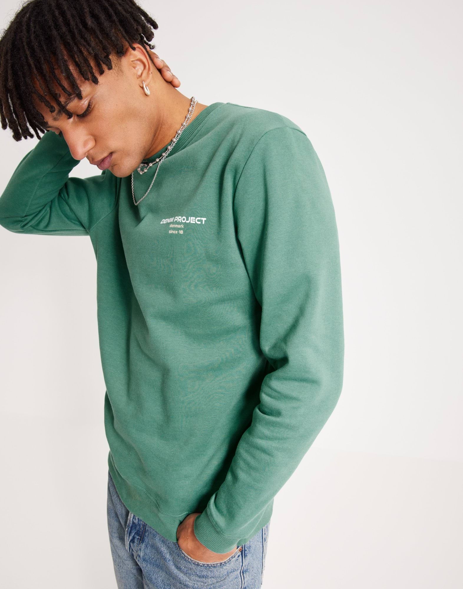 DPLogo Color Details Crewneck