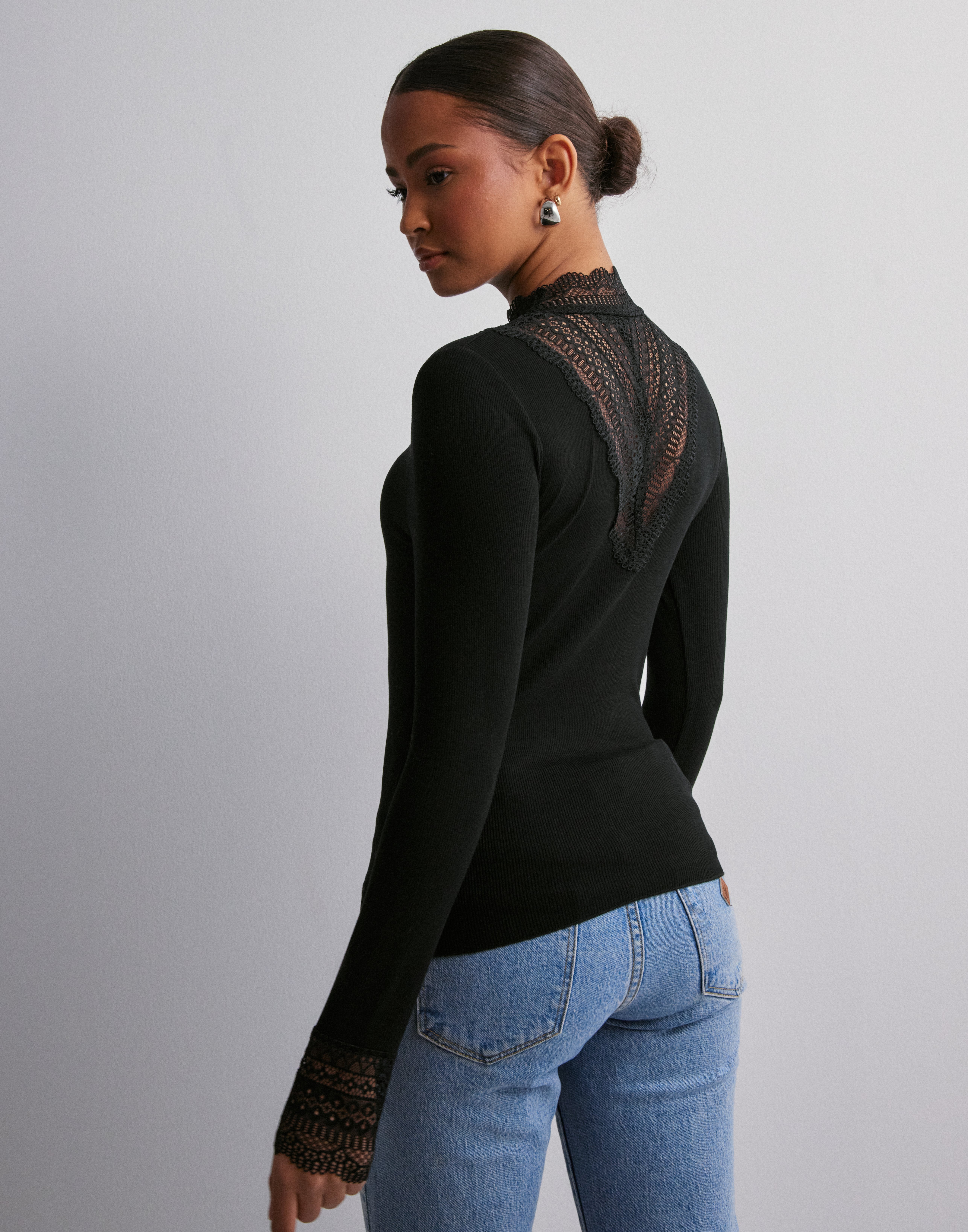 ONLY Damen Top Onlisla – O-Neck, Kurzarm, Coated Look Für Lässige Frühlingstyles
