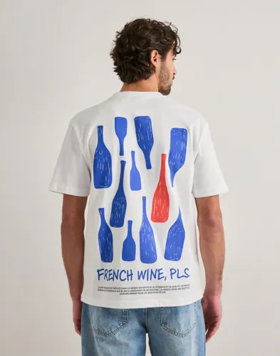 Vit t-shirt med tryck från Only & Sons
