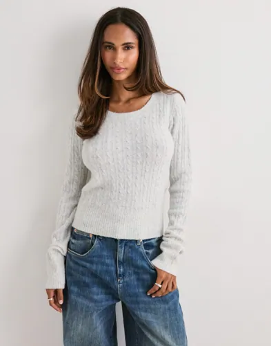 Nelly - Grå - Tight Cable Knit Sweater