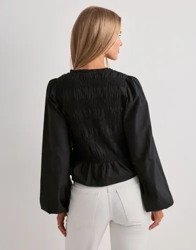 Nelly Flirty V-neck Blouse blusar dam – bild 2