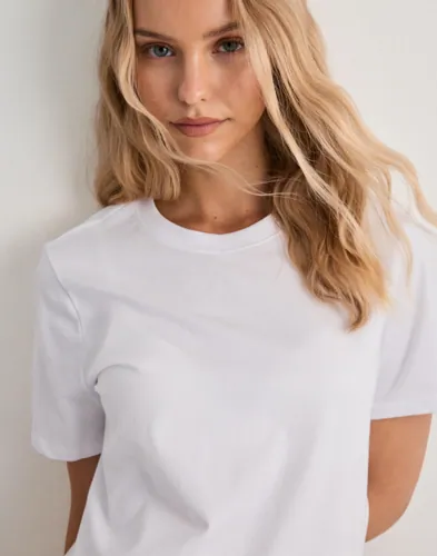 PIECES Pcria Ss Solid Tee Jrs Noos Bc t-shirts dam – bild 2