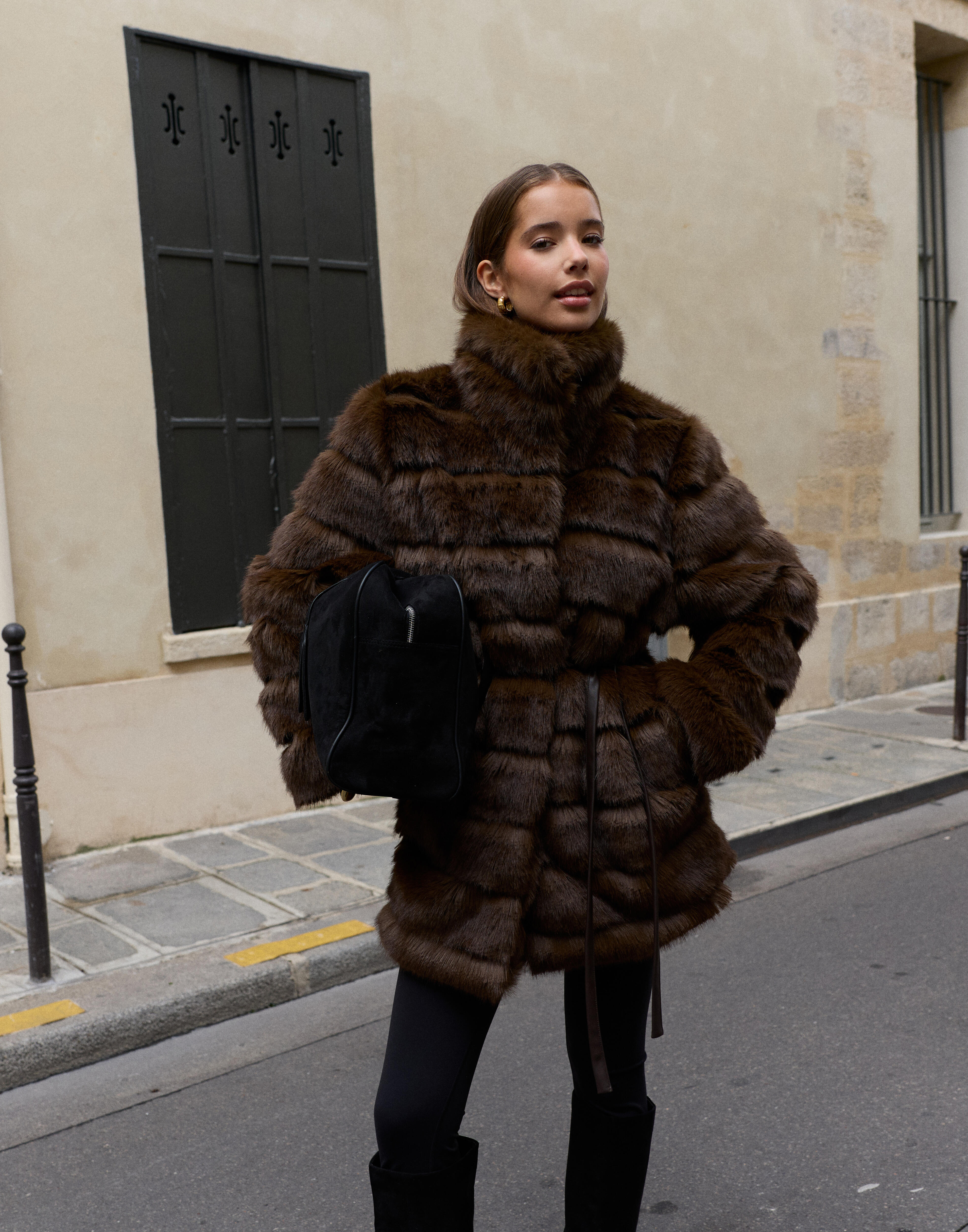 Köp Nelly Luxurious Short Fur Coat - Brown | Nelly.com