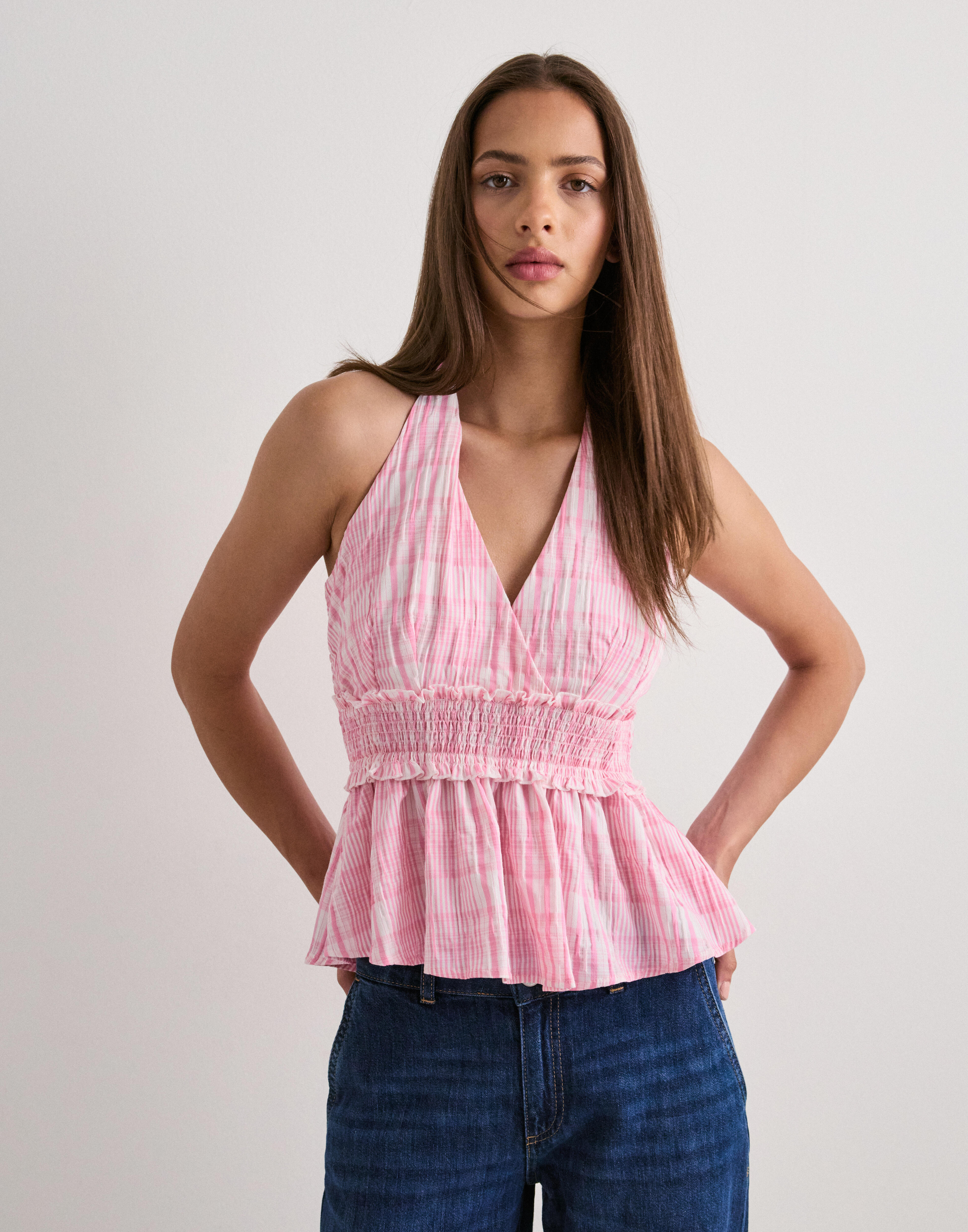 Halter neck tops for women - Fashion favorites for all occasions