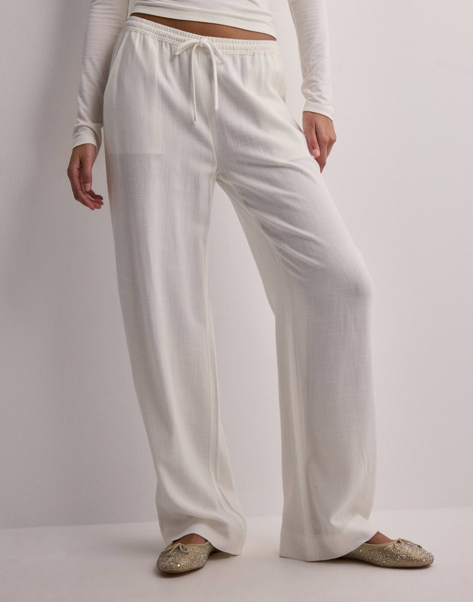 Kjøp Nelly Pull On Linen Pants - White | Nelly.com