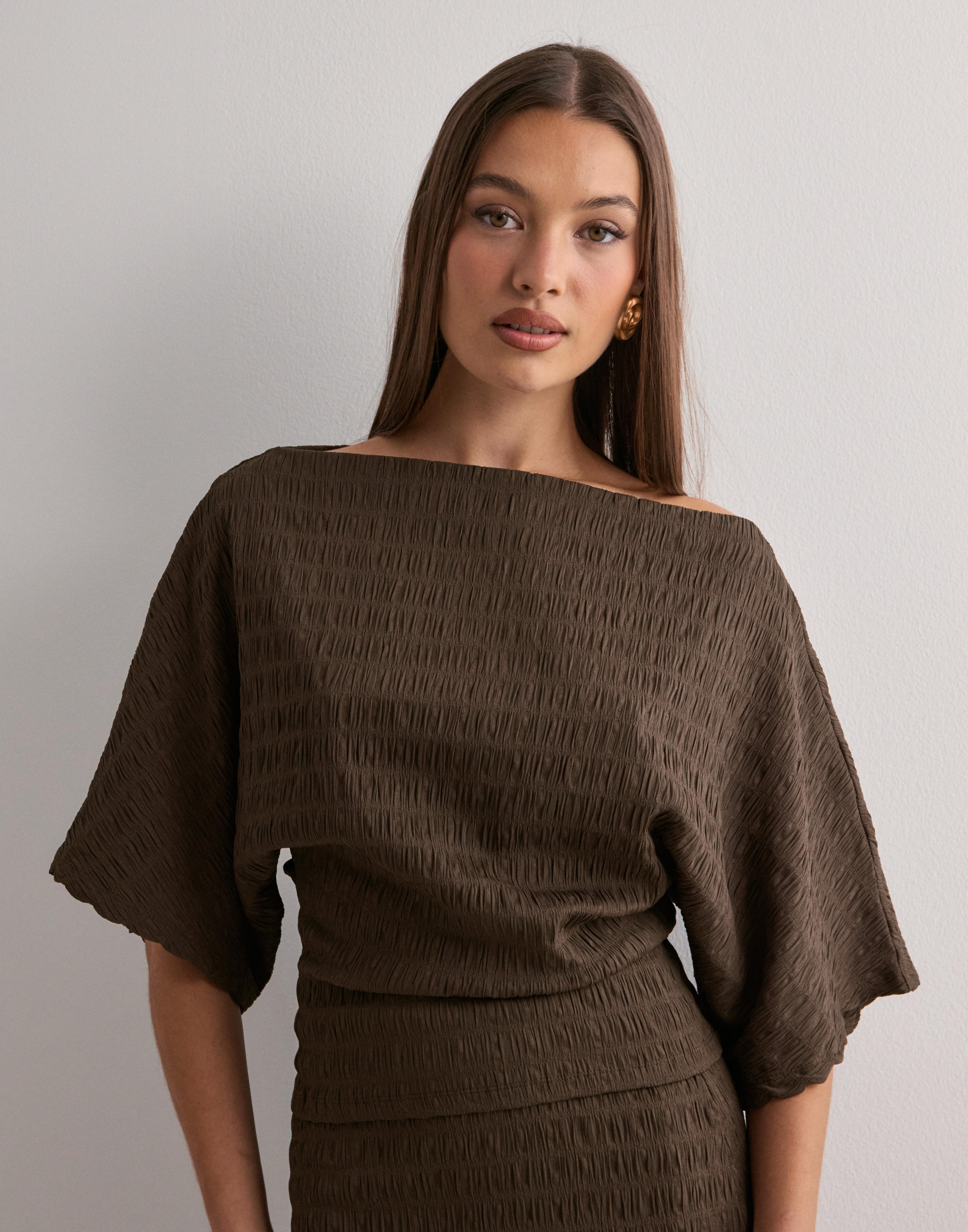 Structure Tee