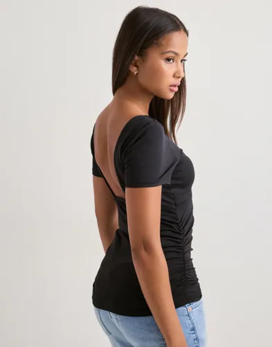 ONLY Onlevelyn S/S Boatneck Top Jrs toppar dam – bild 2