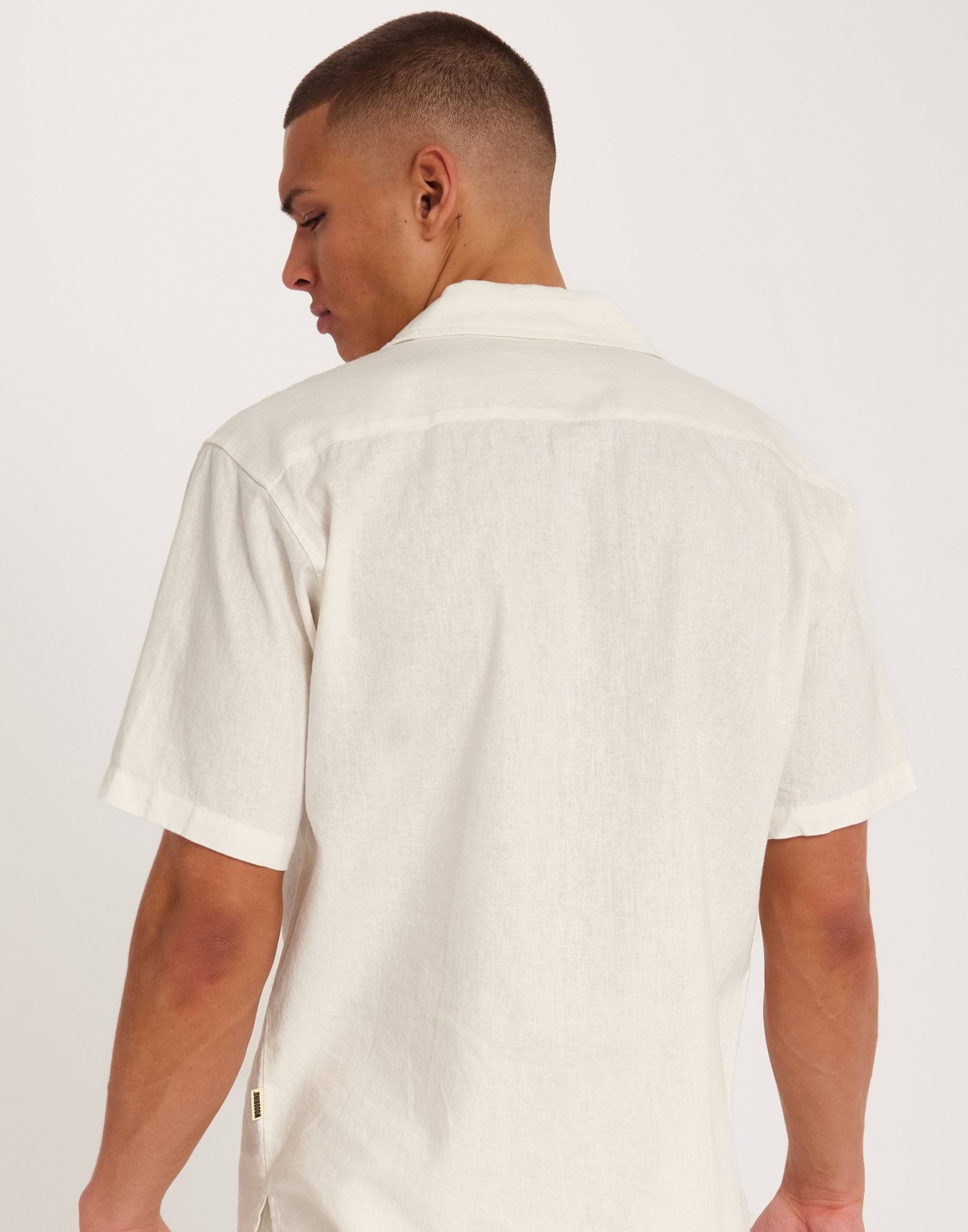 WBBanks Linen Shirt