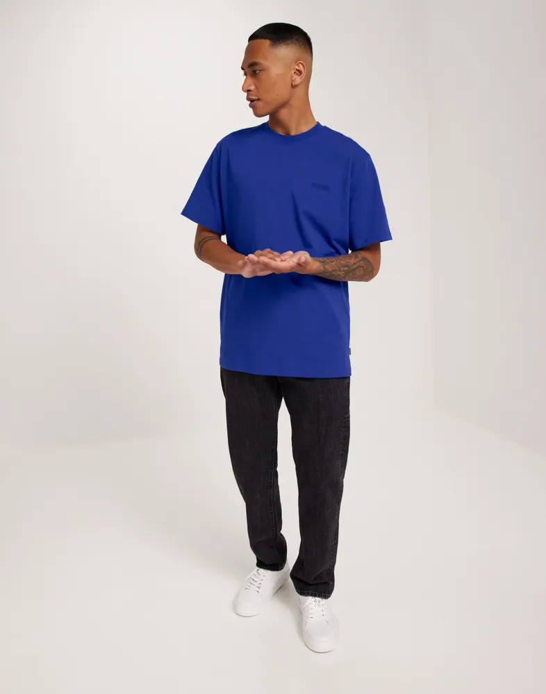 WBBaine Base Tee