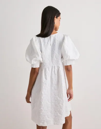 PIECES Pcabba 2/4 Short Dress Wvn D2D sommarklänningar dam – bild 3