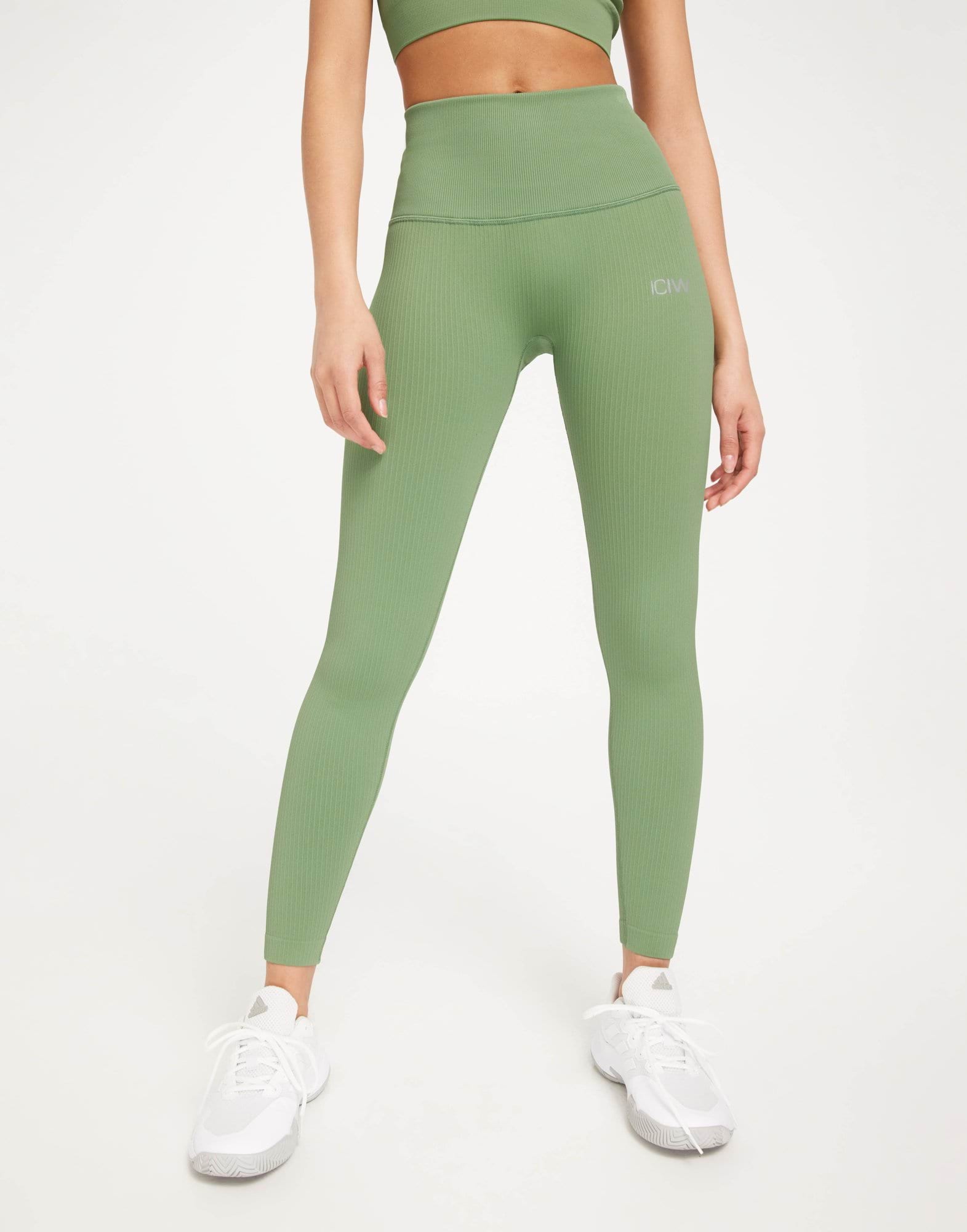 Ribbed Define Seamless Pocket Tights