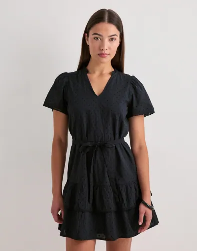 Vero Moda - Svart - Vmtrine Ss Short Lace Dress Wvn Noo
