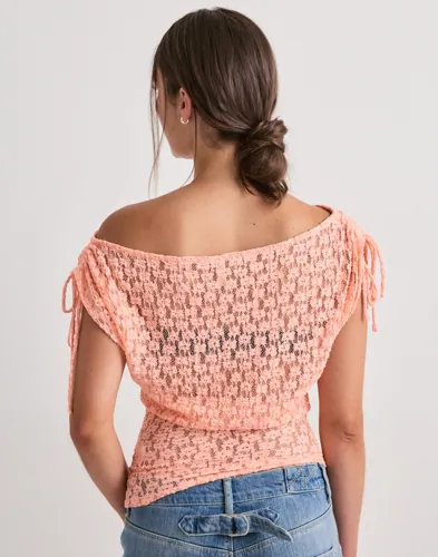 Nelly Wonderful Lace Shoulder Top toppar dam – bild 3