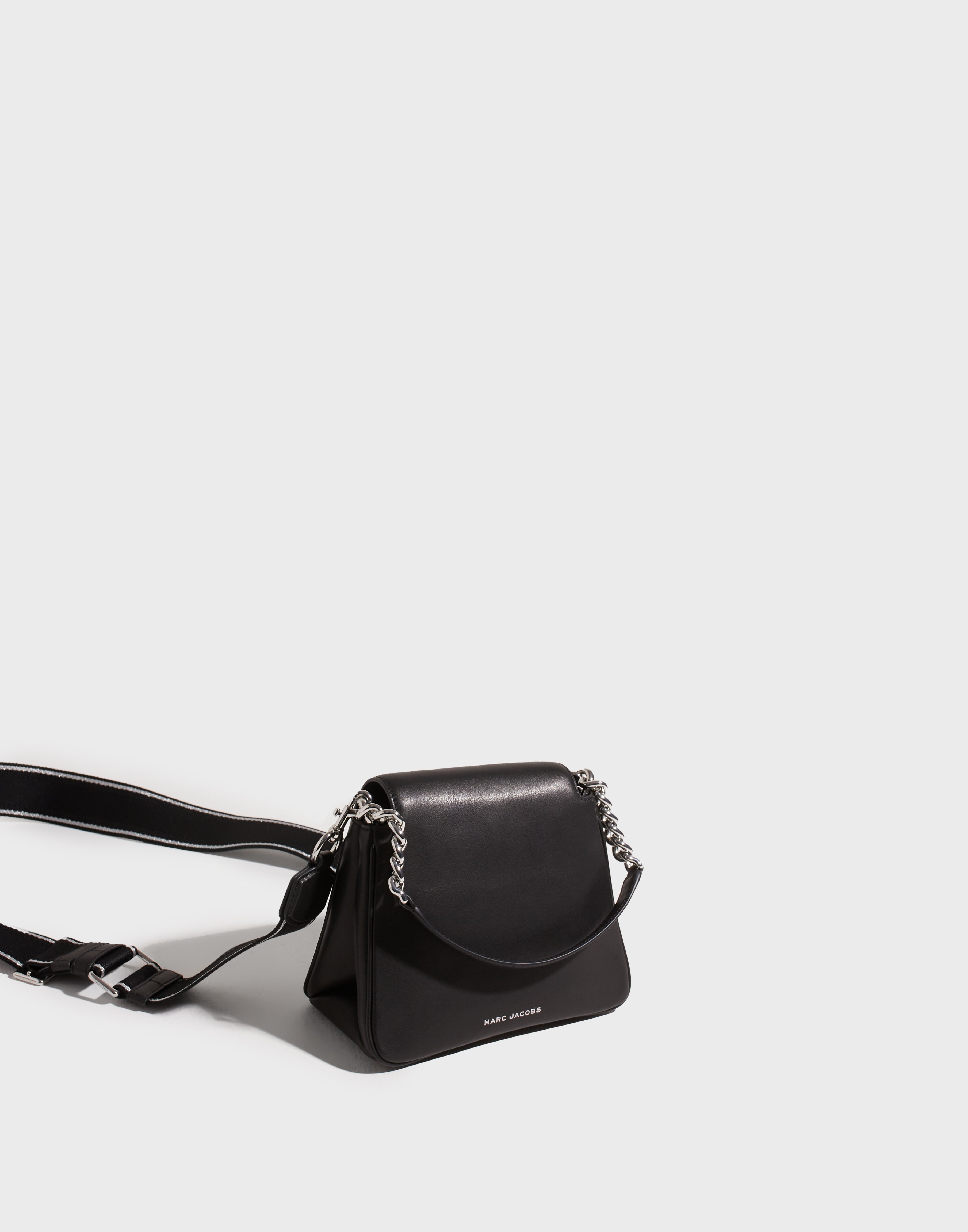 Buy Marc Jacobs THE MINI CHAIN SATCHEL - *NY*Black/Silver | Nelly.com