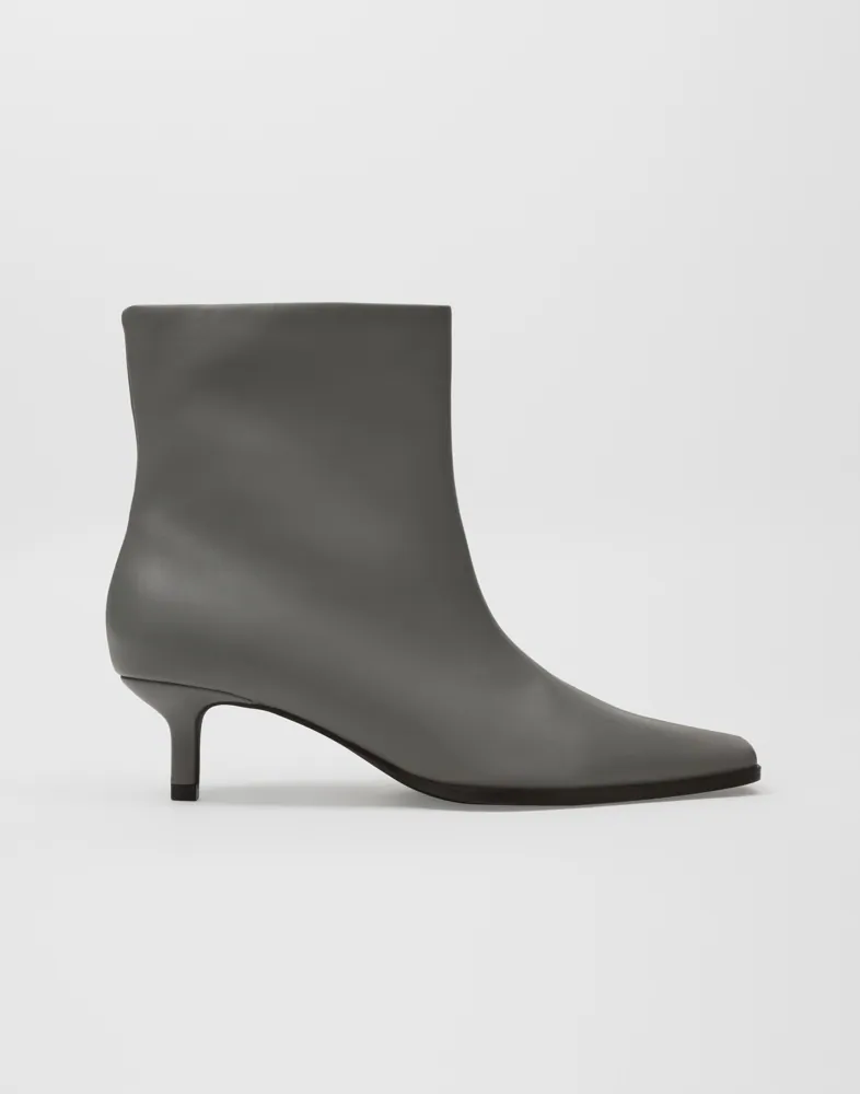 Squaretoe Ankel Boot