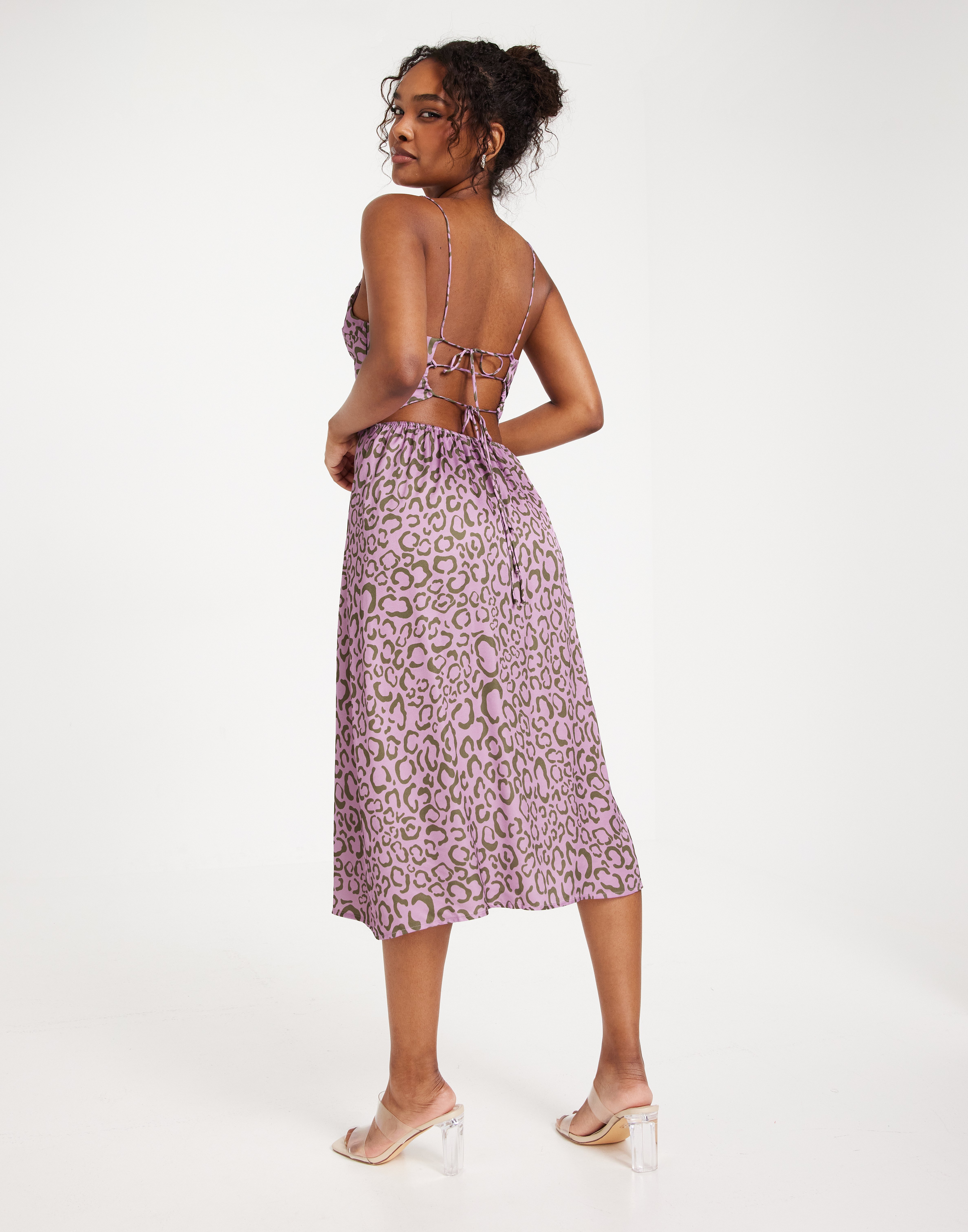 Buy For Love & Lemons JUNE MIDI DRESS - Purple | Nelly.com Buy For Love & Lemons JUNE MIDI DRESS - Purple | Nelly.com