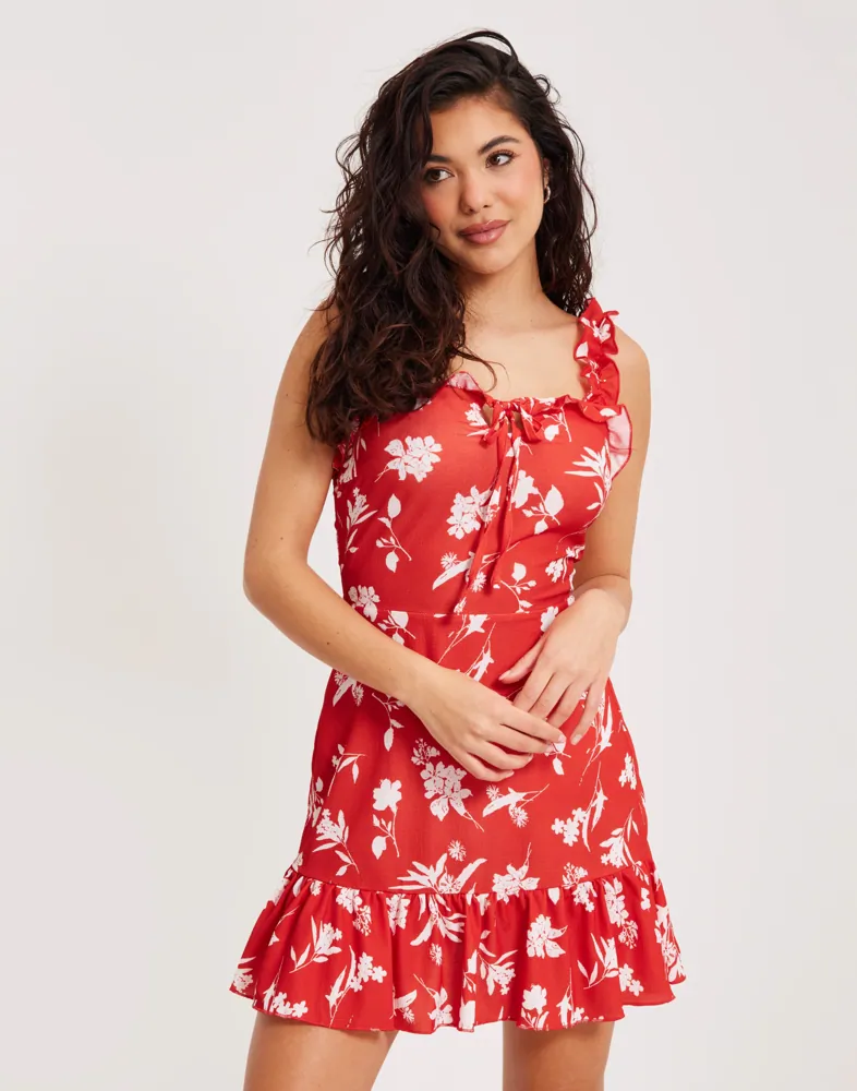 Buy Parisian FLORAL RUFFLE HEM MINI DRESS - Red | Nelly.com