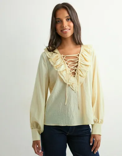 Neo Noir - Gul - Katarina Crepe Ruffle Blouse