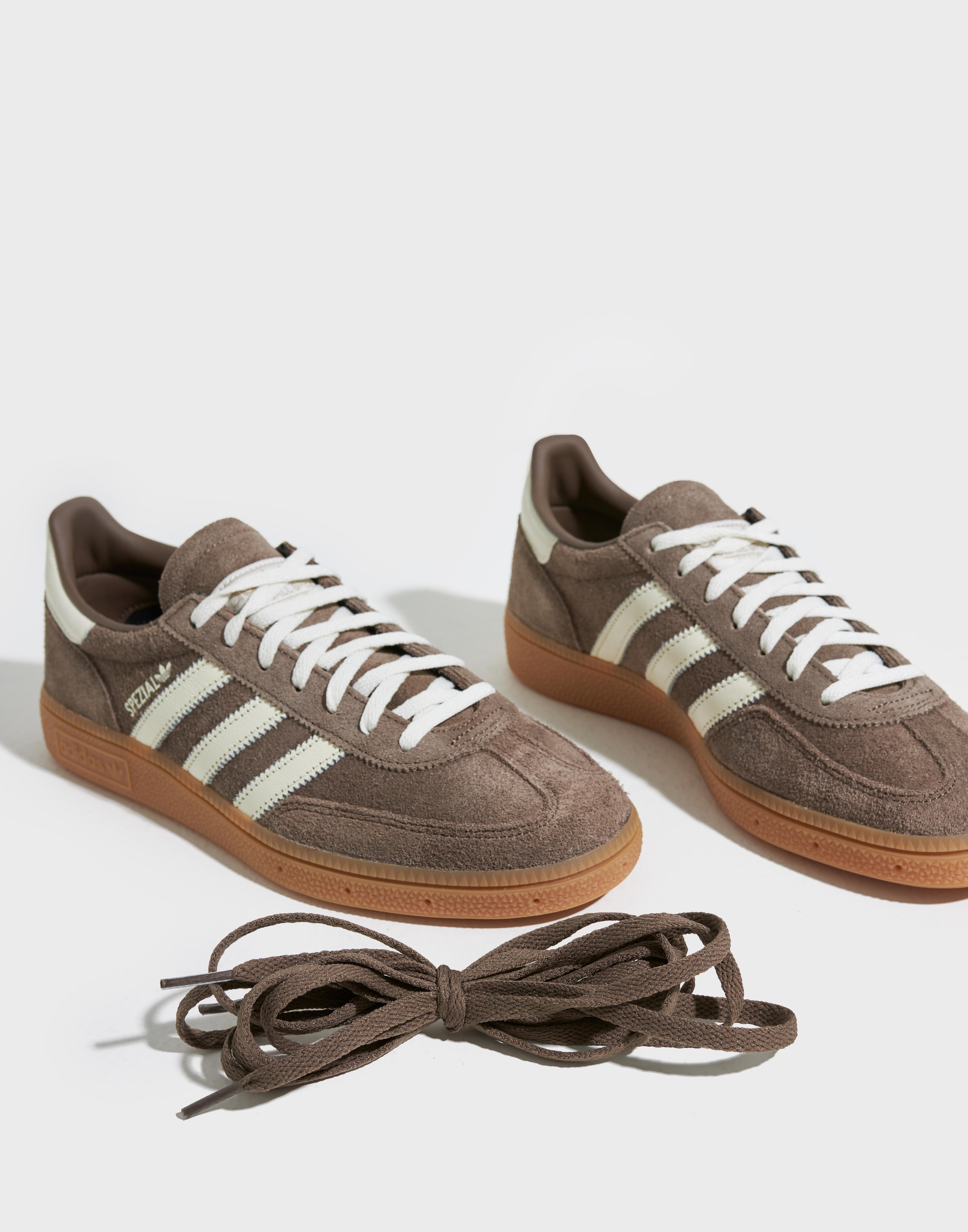Buy Adidas Originals HANDBALL SPEZIAL W - Brown | Nelly.com