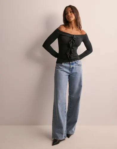 Nelly - Sort - Cute Ruffle Top