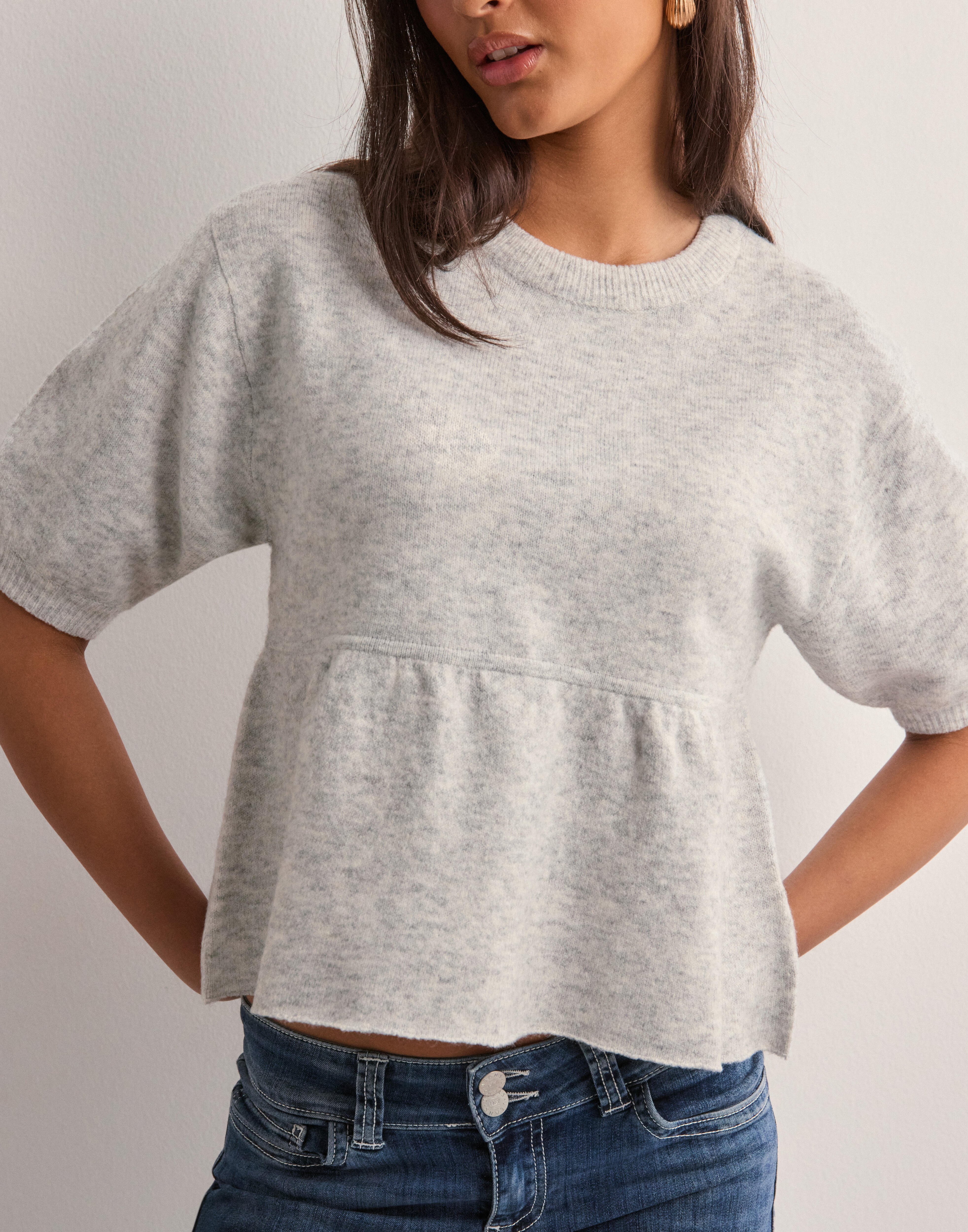 Andequal peplum shaggy knit bustier グレー Buy Nelly Peplum Knit Top - Light Grey | Nelly.com