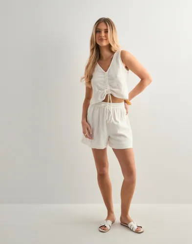 PIECES Pcsastina Sl Cropped Top Wvn Bc toppar dam – bild 2