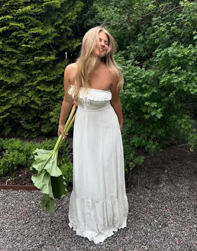 Stylish White Dresses for Women | Shop online at Nelly Stylish White Dresses for Women | Shop online at Nelly
