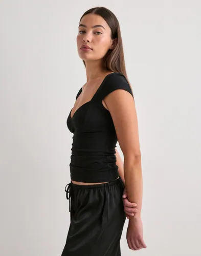 Nelly Sweetheart Cap Sleeve Top toppar dam – bild 2