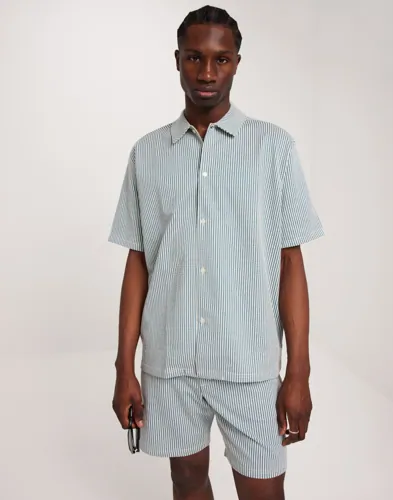 Selected Men Slhrelaxben Seersucker Ss Jersey Sh Randiga skjortor herr – bild 2