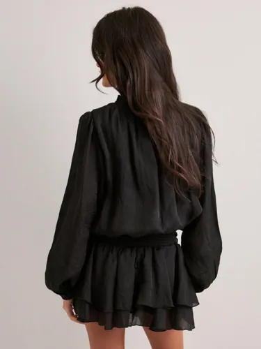 NEO NOIR Bari Chiffon Dress festklänningar dam – bild 3