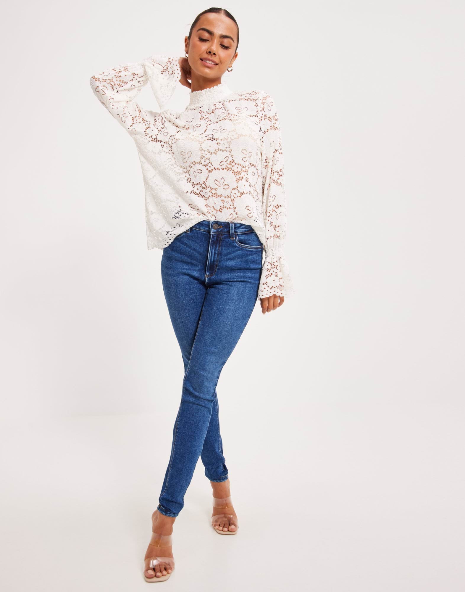 PCRAITA LS LACE TOP