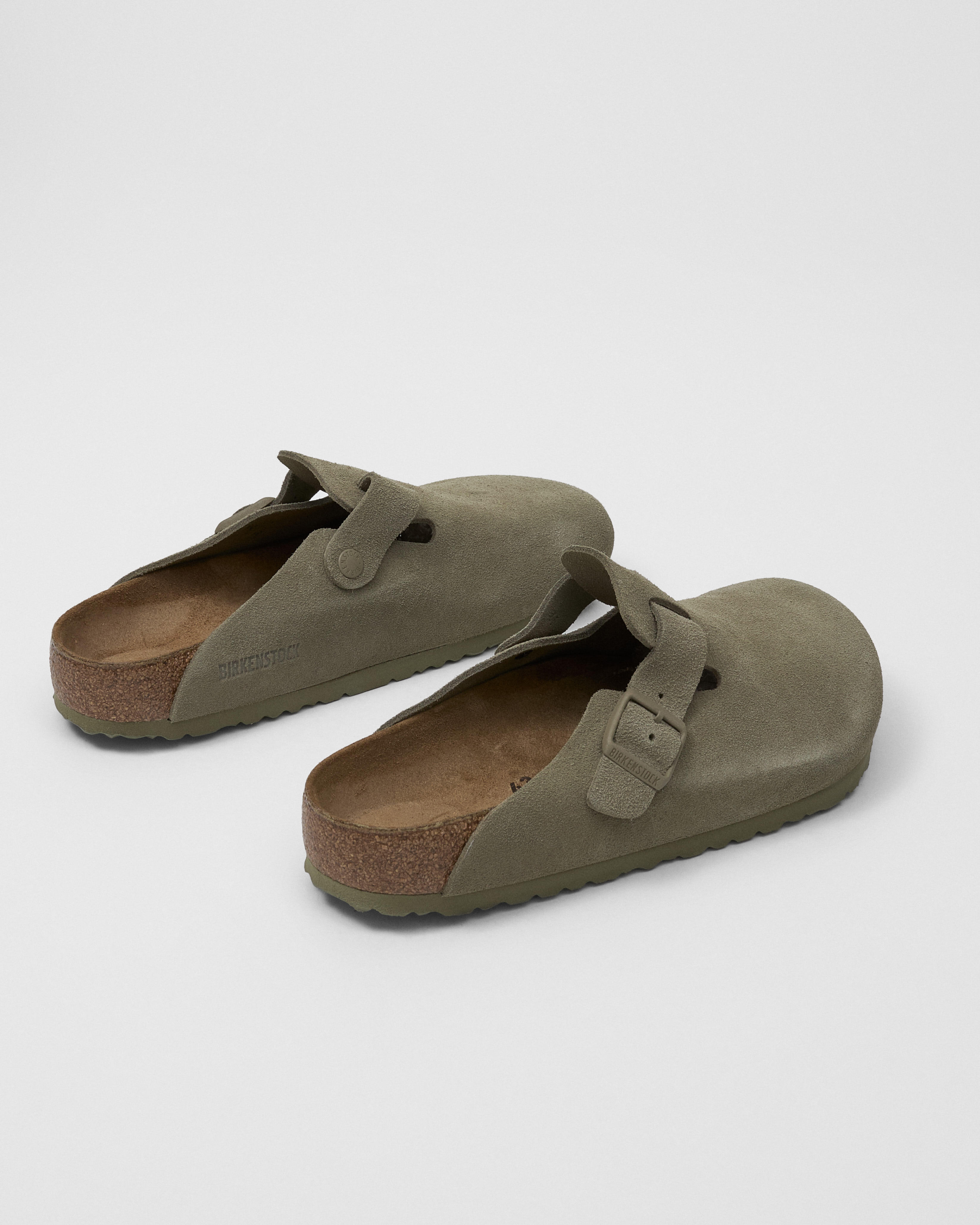 Buy Birkenstock Boston LEVE - *NY*Faded Khaki | NLYMAN