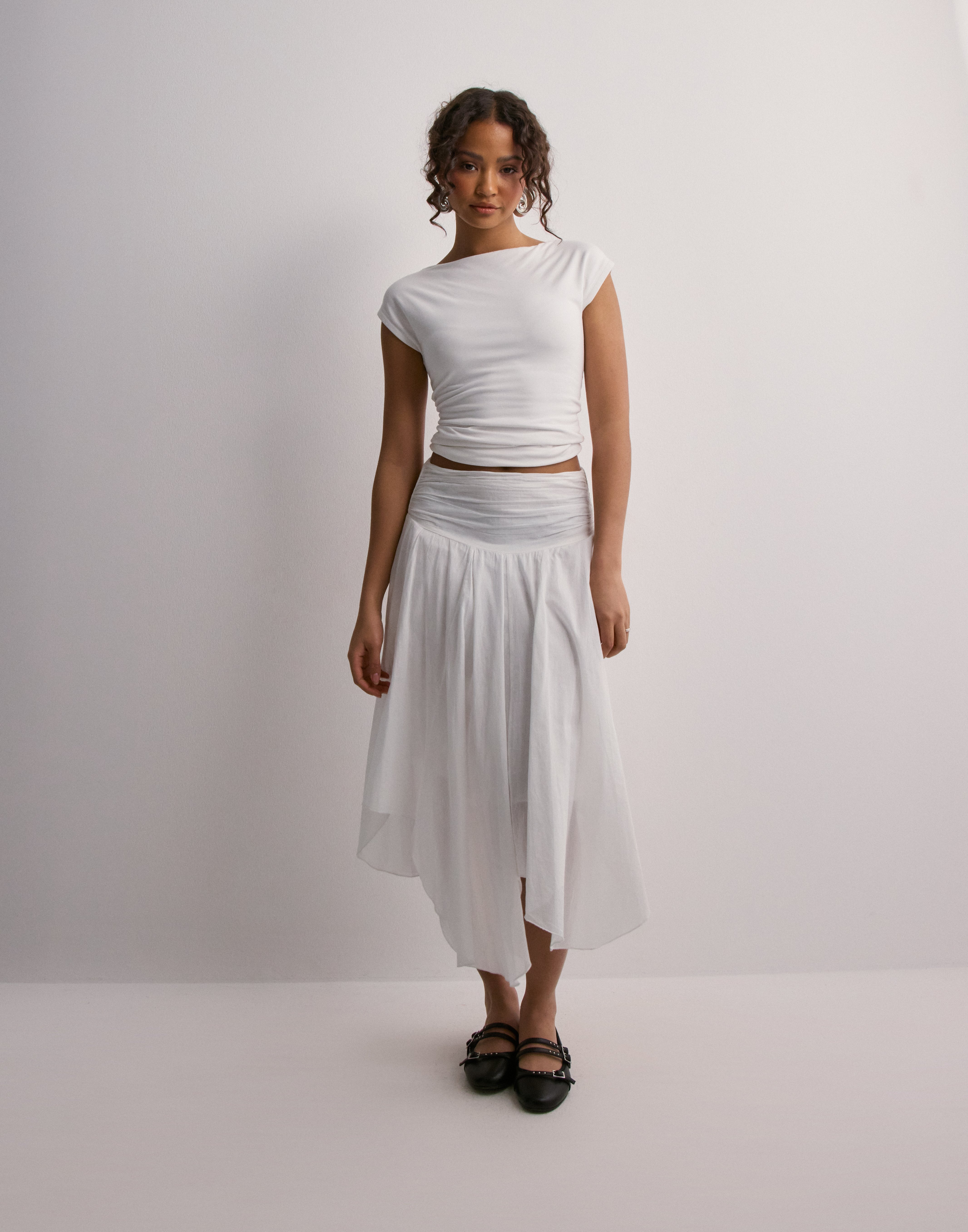 Buy Nelly Flowy Midi Skirt White Nelly Buy Nelly Flowy Midi Skirt White Nelly