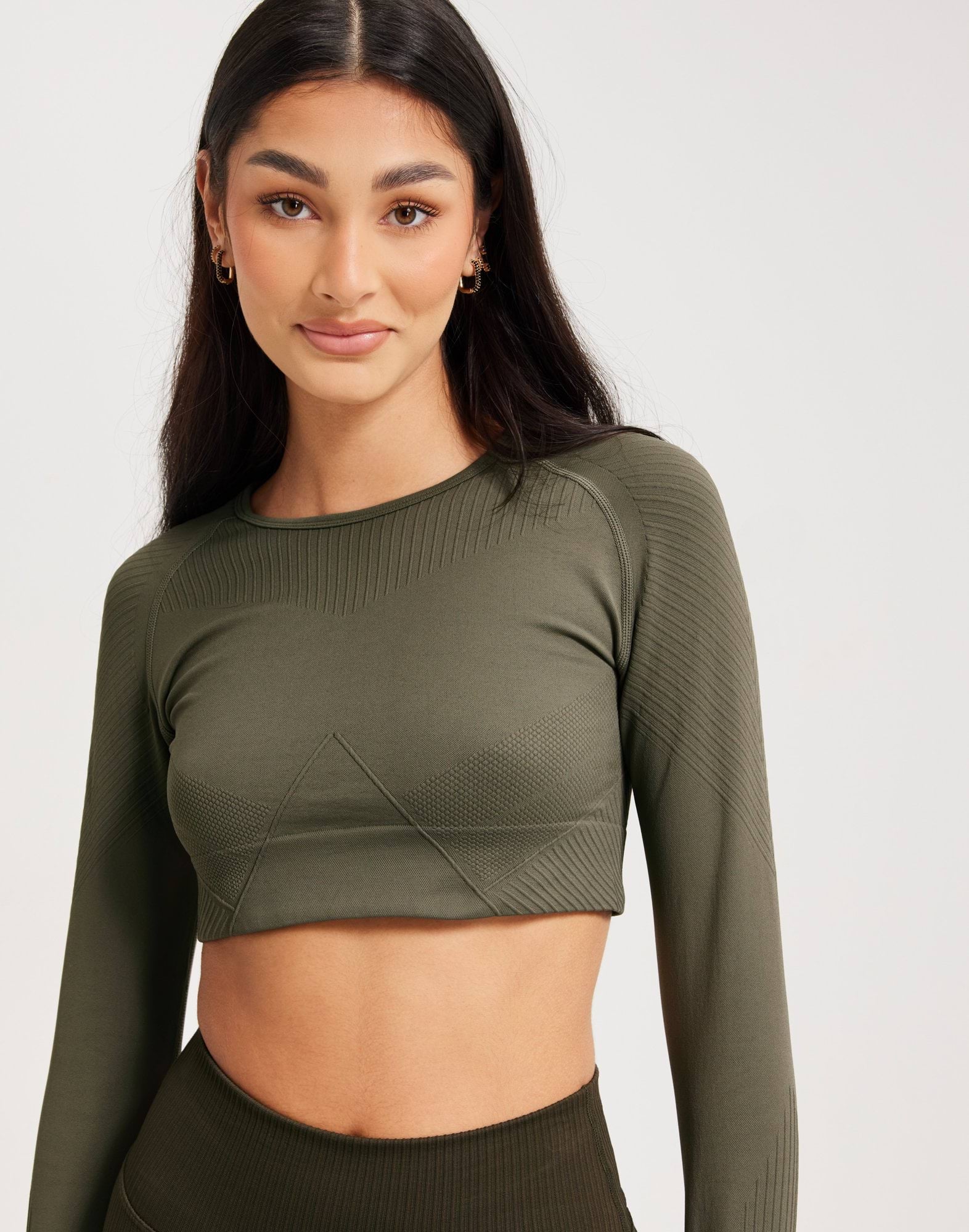Motion Seamless Cropped Long Sleeve