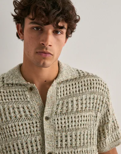 LES DEUX Elvin Structure Knitted SS Shirt Mönstrade skjortor herr – bild 2