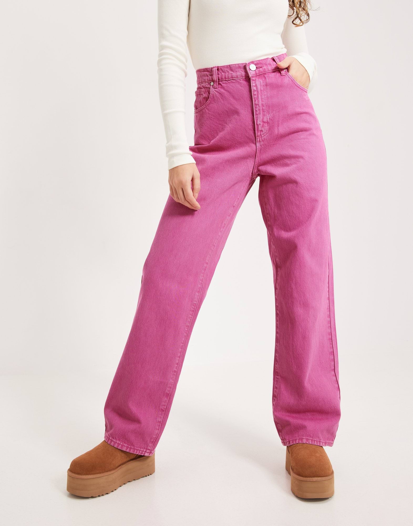 A SLOUCH JEANS SUPER PINK