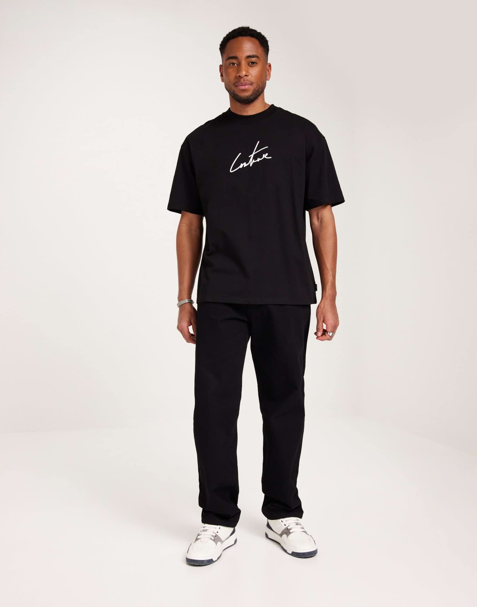 SIGNATURE RELAXED FIT T SHIRT