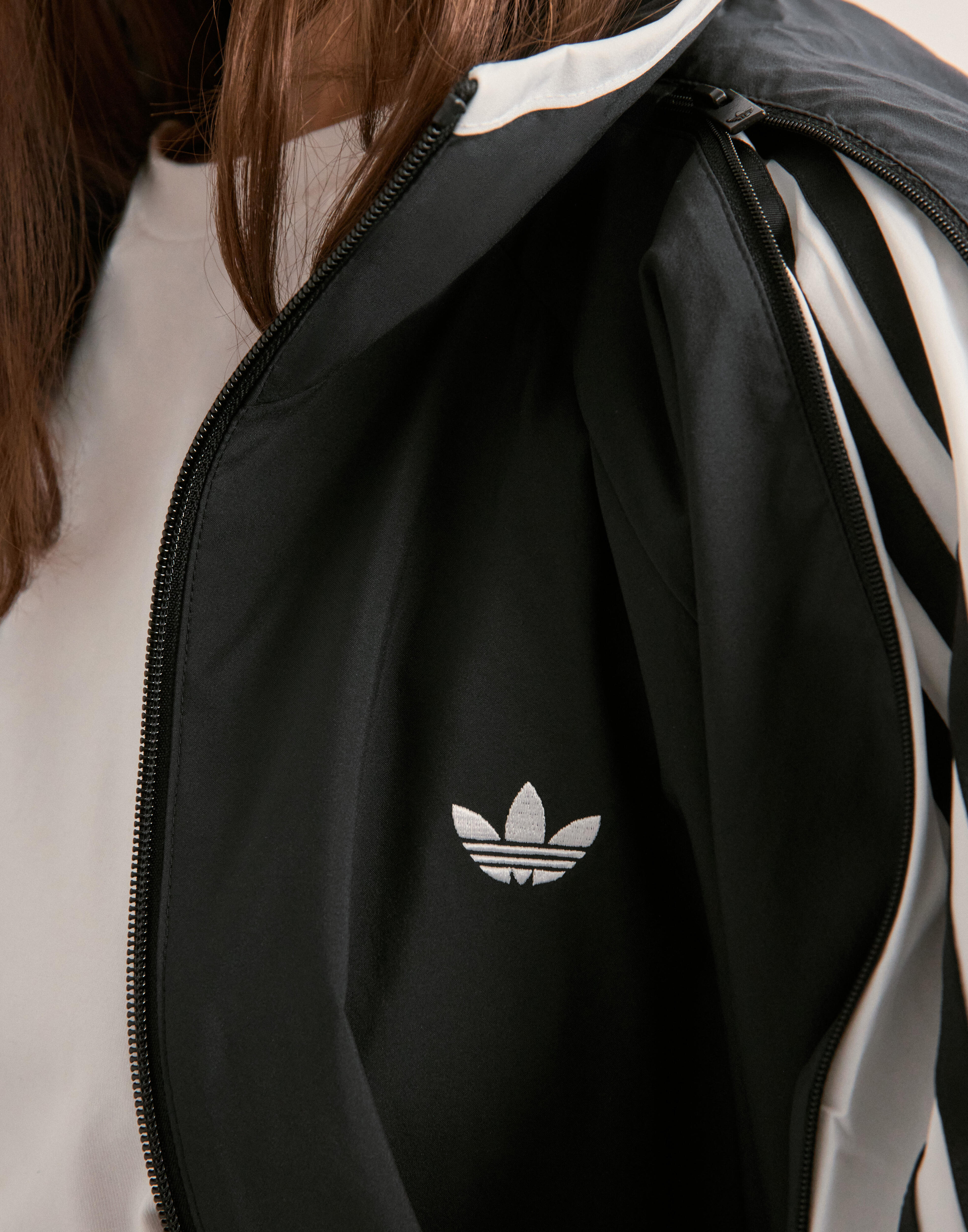 ジャケット・アウター WOVEN TT ZIP / adidas Originals adidas Originals WOVEN TT ZIP in red | ASOS