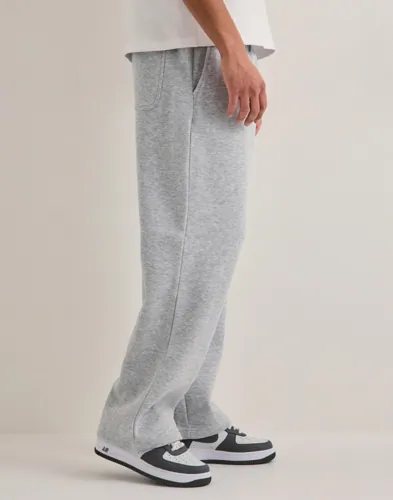 Gråa mjukisbyxor från Jack & Jones med knytband i midjan