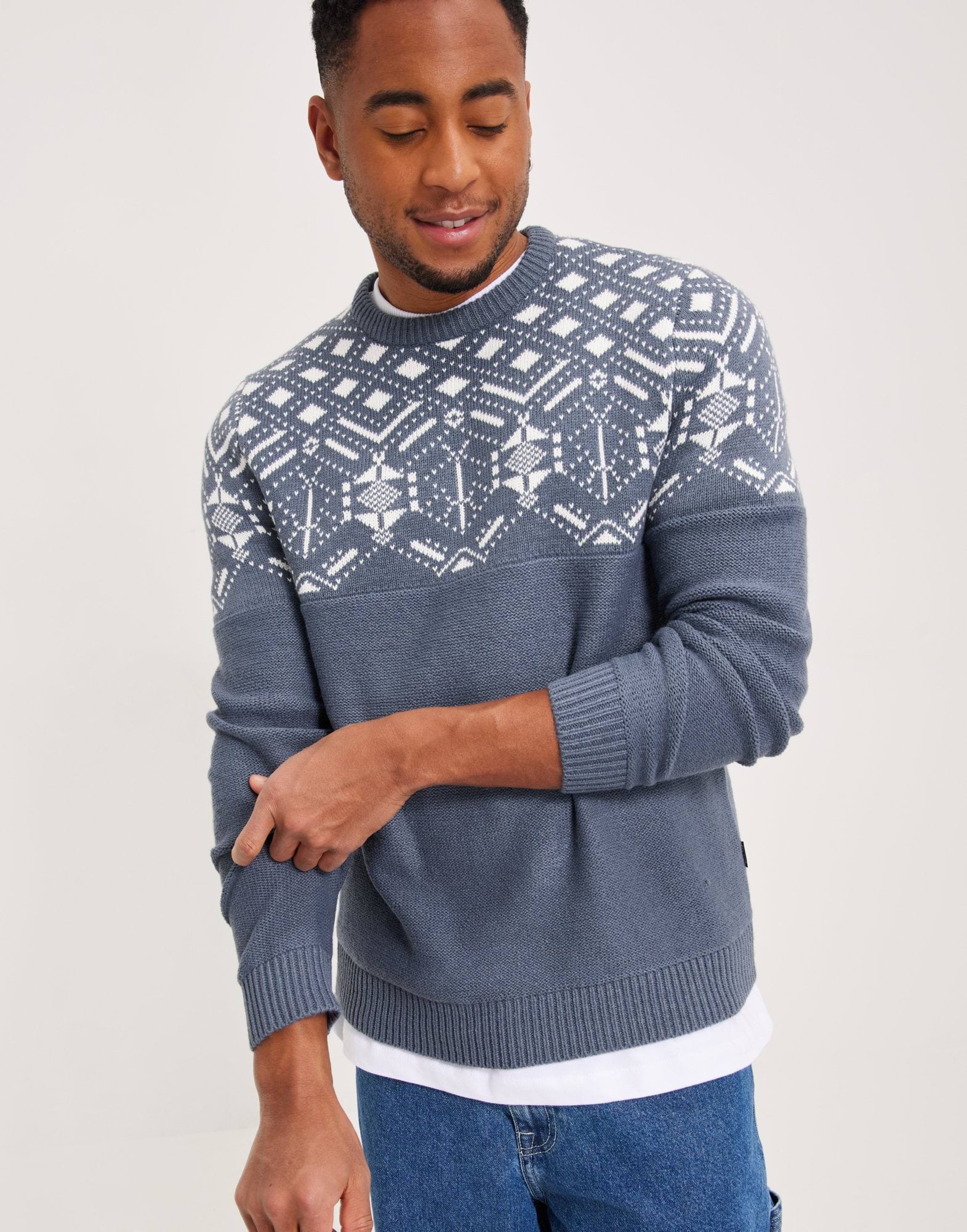 ONSEZ REG 7 JAQ CREW KNIT