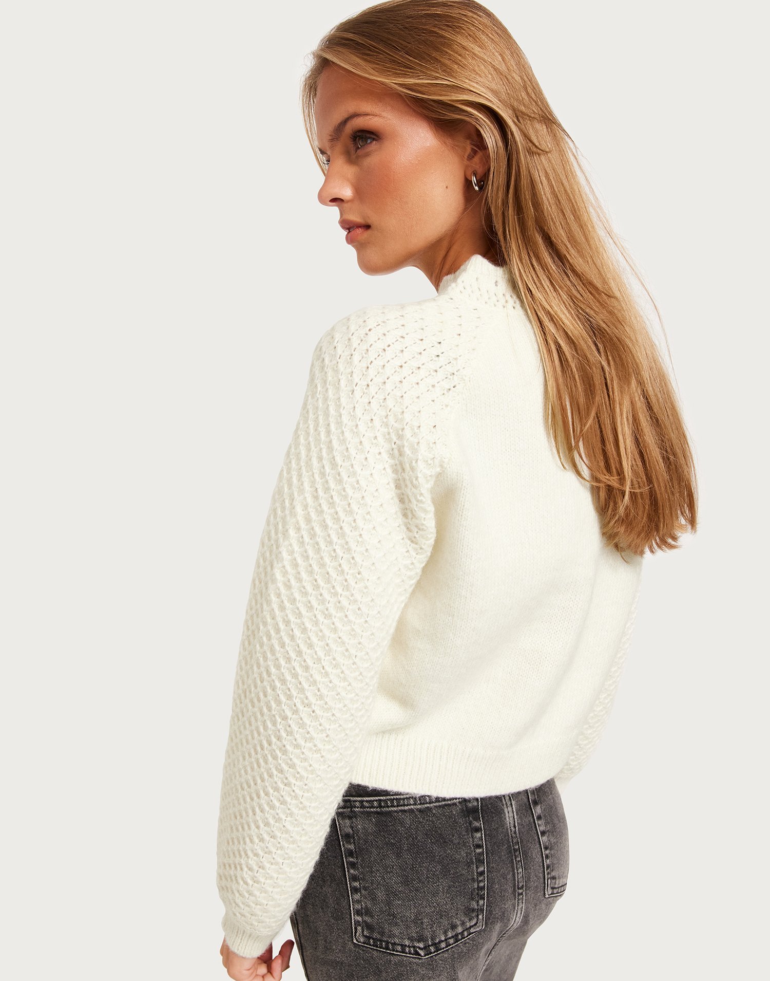 Pcdavis Ls O Neck Frill Cardigan Cloud Dancer main image 1