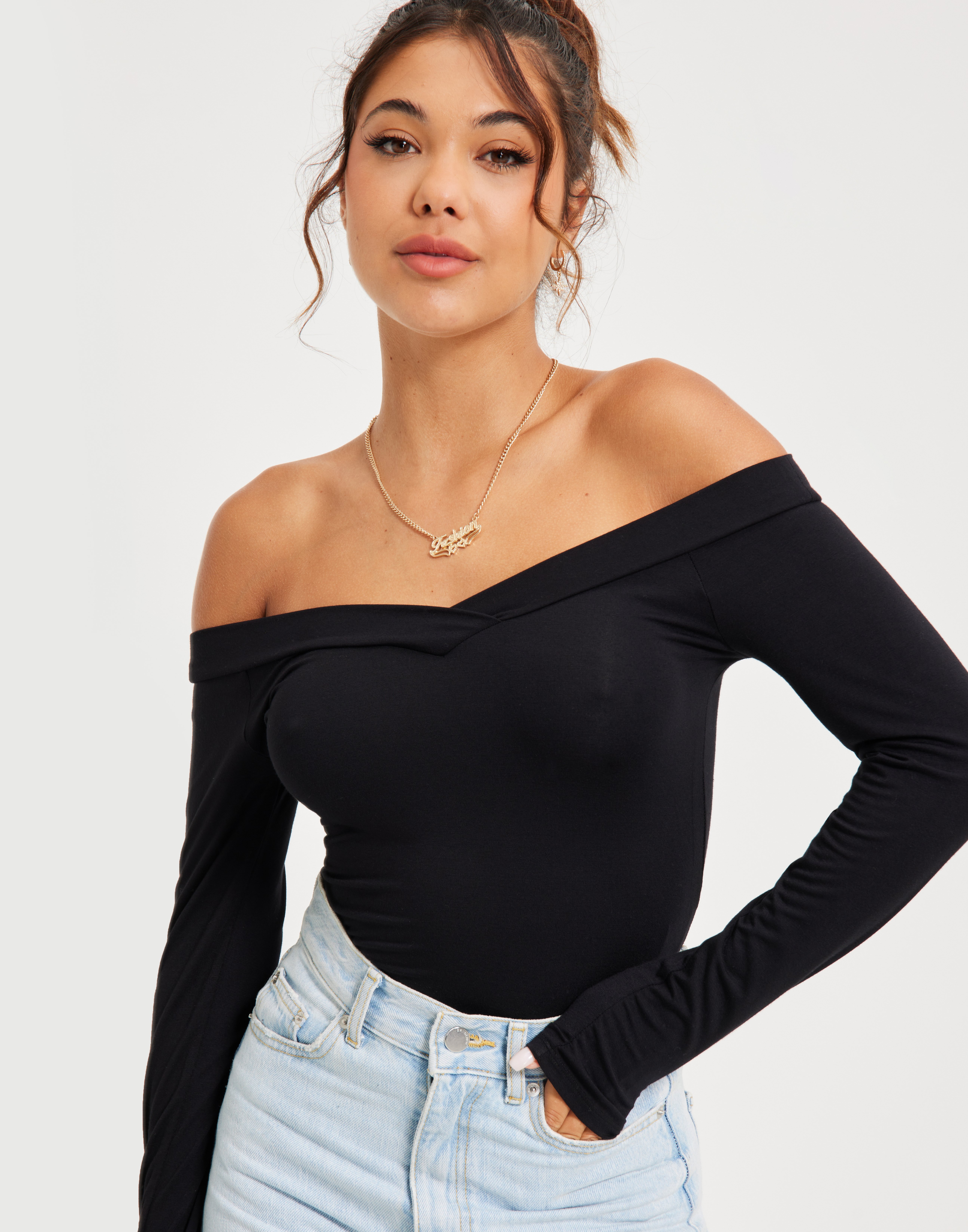 Deep v neck off shoulder top on sale