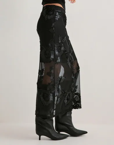 PIECES Pcoffia Hw Midi Skirt Jrs D2D midikjolar dam – bild 3